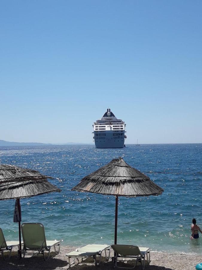 Seaside View Apartment Sarandë Esterno foto
