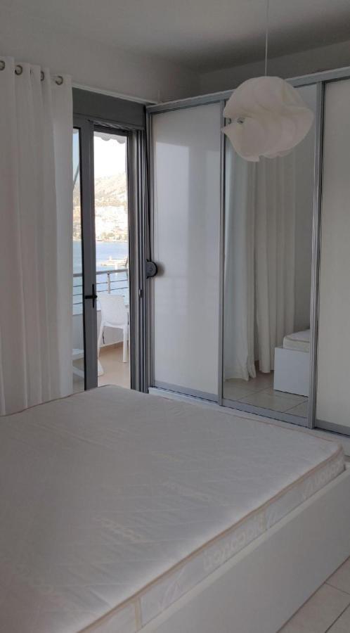 Seaside View Apartment Sarandë Esterno foto